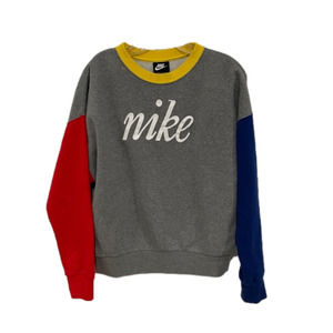 NIKE Woman’s Crewneck